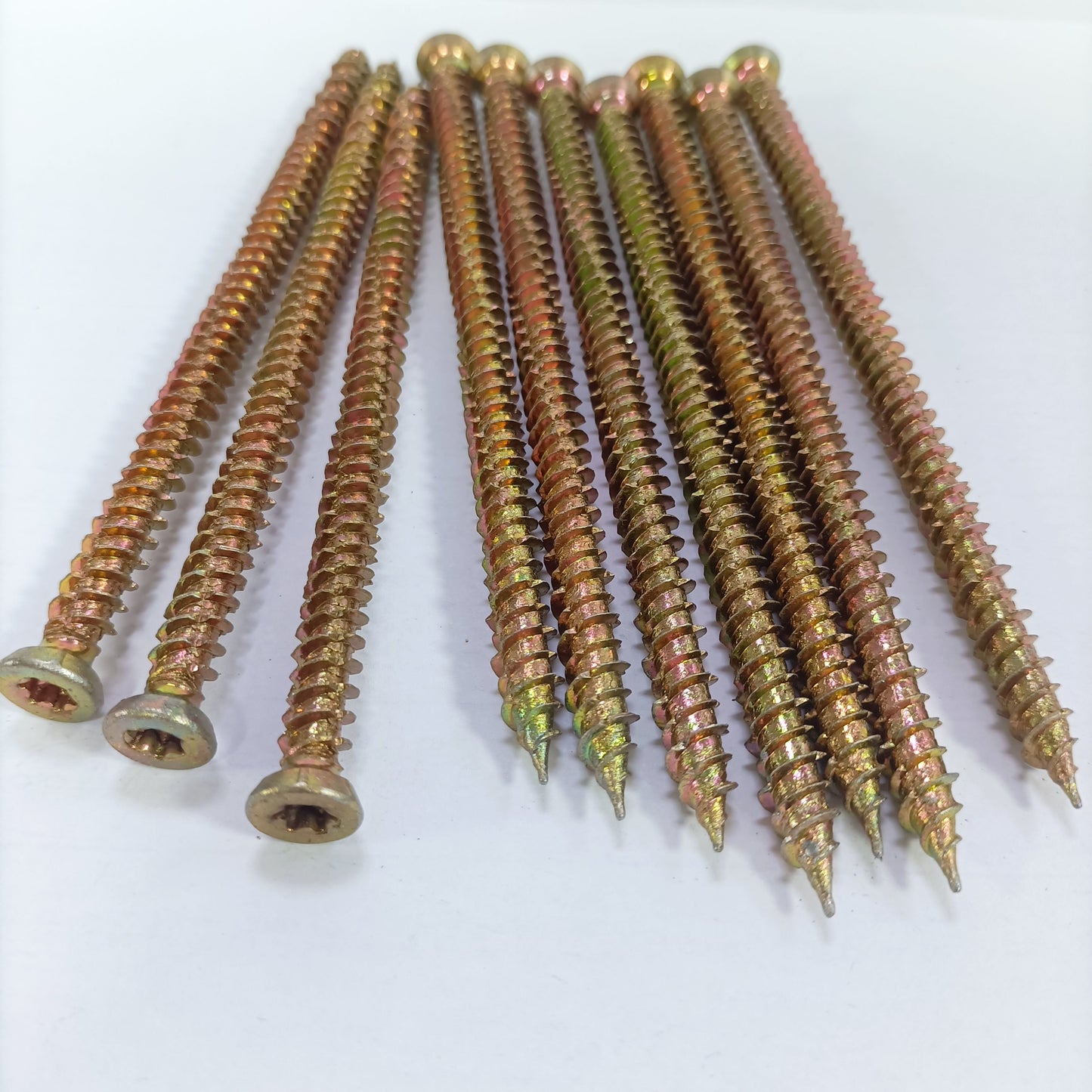 Concrete screws